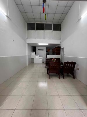 Central Hall, 3 bedrooms, 3 toilets.