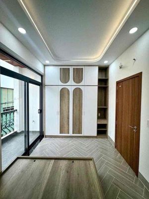 Three-story rent has four bedrooms with walled interiors.