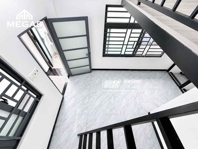 - 35 M2 in a guard motel - 35 M2 - right on Nguyễn Văn Quá