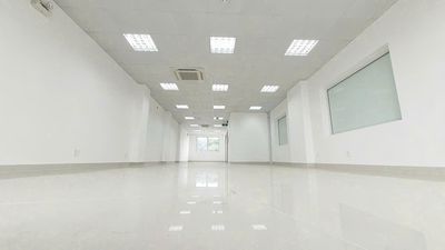 Rent corner 2-181 A Phan Đăng Lưu, 017 6, Q. Bình Thạnh