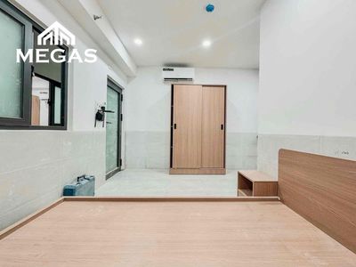 The full interior studio is Đặng Văn Bi.
