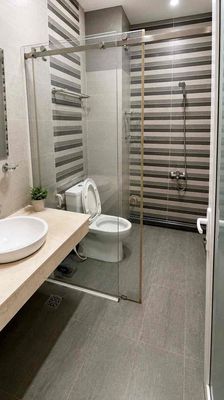 Rent two rooms of Nguyễn Gia Trí Street bedrooms full interior.