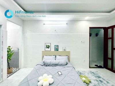 The full interior - near the commercial university - good price - clean clean cool