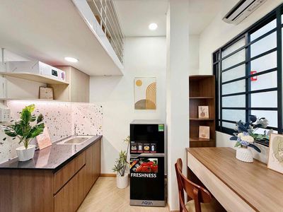 Rent the Best Room in the World. Full of U.S.A. immediately Âu Cơ.