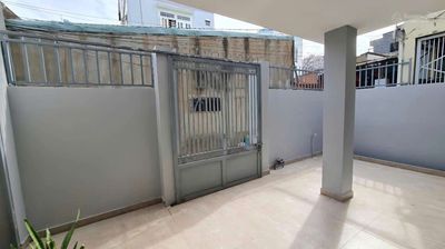3 bedroom 2 toilets - near the market, wide yard, east rice - Thủ Đức