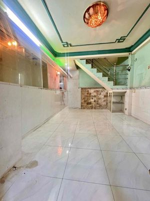 It's too cheap. Seven million to one floor. Two, closed bedrooms. Hương Lộ 2, Bình Tân.