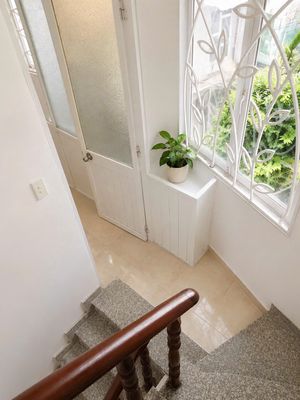 Renting the original house near University of Hutech, the new three bedrooms, four toilets.