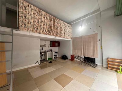Rent room.