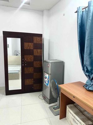 It's the owner who rented room 419/35 A cmt8-15 pieces of furniture that cost 4.2 million alone