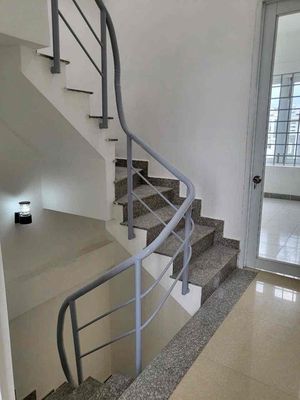 Rent a house near the Bridge area 180 meters 1 .10th floor 4th floor bedroom 3 toilets