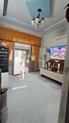 rent 11 million areas: 4 x153 bedroom 2+2 toilets 10 meters pbhha Bình Tân