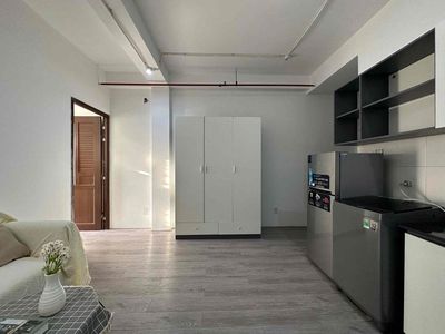 & studio - 100 percent - full interior - with elevators