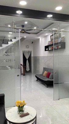 35 million-2 floors to the four bedroom-a nice full car interior 1/Thoại Ngọc Hầu right at the big C.