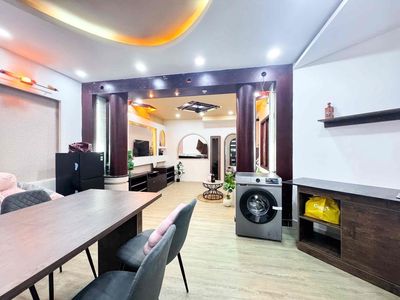 Rent the two bedrooms. A big, full-size toilet near Hồng Bàng. 5th University of Medicine.