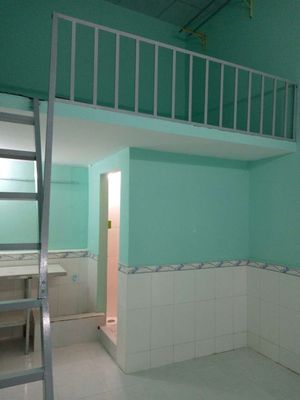 Nice motel with a student's checkout.