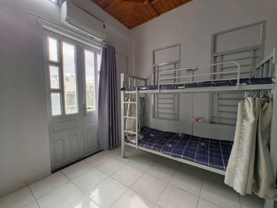 The Gò Vấp student dorm is cheap.