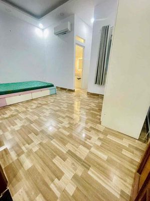 17 bedroom apartment building.17 toilets plus 1 mb. Full client for renting 75 million refrigerators.