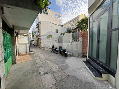 Rent the entire apartment. Two floors. Two bedrooms. Bình Thạnh.