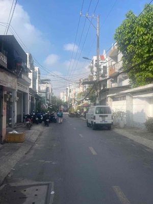 The alleyway is 1/59.5 x13M.
