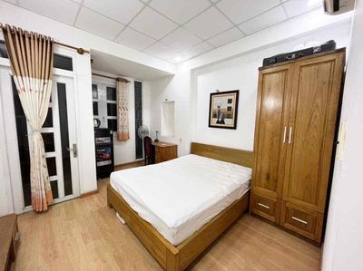 Comfortable inns, cut out of District 1 (For short-term lease)