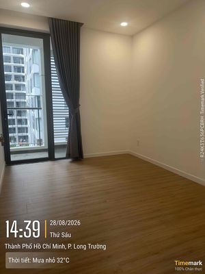 Rent the apartment. One bedroom. 65mmm. Five million.