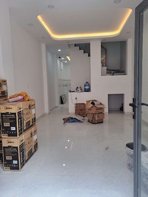 Rent house. 4 district 8