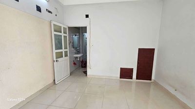 Rent house. 4 district 8