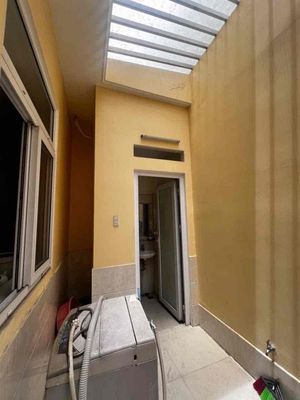 Rent the Sudc Angum, 4% x20 meters, 3 stories, 4 bedrooms, 20 meters, District 12