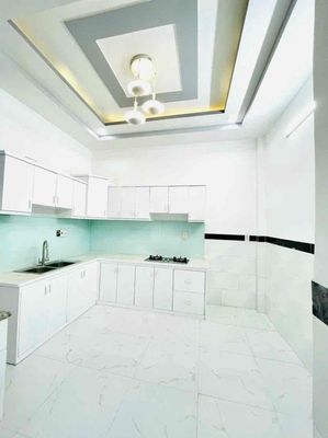 A Vhoang needs to rent 10 million.