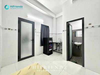 Rents cheap student studios near ueh University, high-end professor.