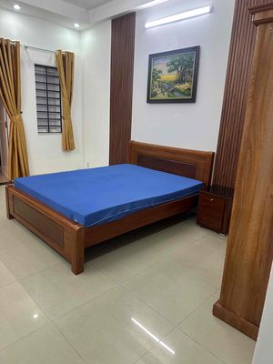 Room 35 meters.