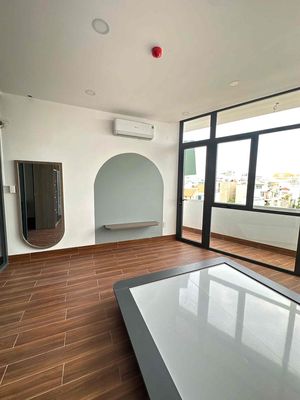 Rent a kitchen bedroom, balcony, broad area.