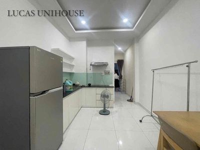 Rent a room with a wide balconies full of Tô Hiến Thành districts 10 ueh