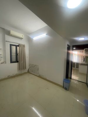 Rent the original new house, Trần Bình Trọng alley 4 x14 meters 3 bedrooms