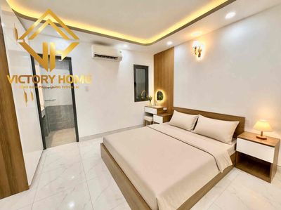 The balcony kitchen room is located at the Bình Thạnh center.