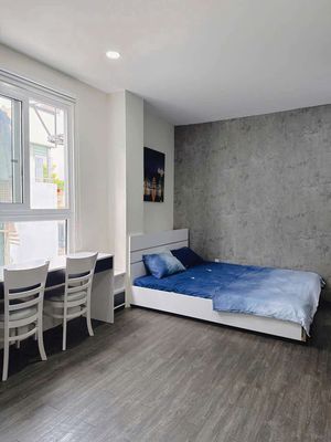 Rent an apartment full of furniture right into Saigon - 9 million a month.