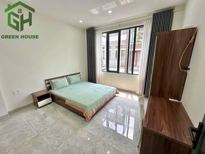 Rent an apartment full of furniture right in District 5-- 12 million dollars a month, 12 million dollars a month.