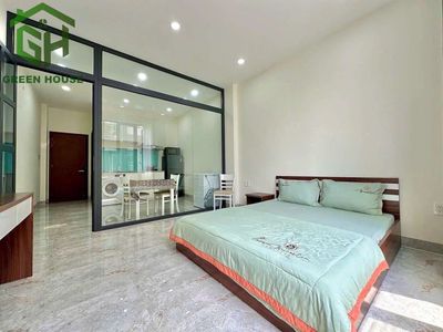 Rent an apartment full of furniture right in District 5-- 12 million dollars a month, 12 million dollars a month.