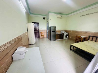 Rent the room full of furniture with elevators
