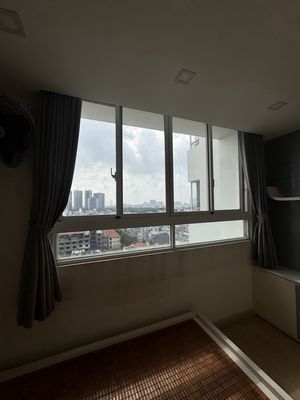 Share room in the apartment.