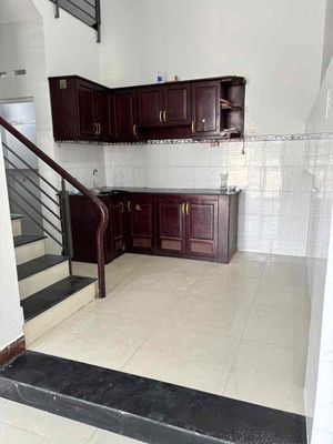 For Phan Huy Ích rent, 100 percent fresh repair. Money on the Channel Front