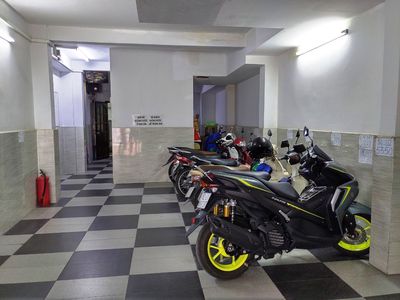 The elevator room, comfortable enough at the Gardens of Asti, District 10