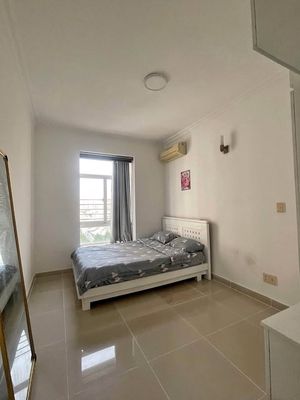 So, what we're looking at is, we've got 87 meters, Đặng Văn Ngữ, 2 bedrooms, 14 million rents a month.