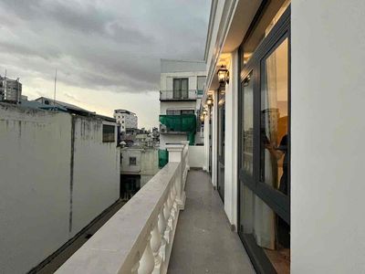 open balcony at 4/4 people tdt rmit fm nttu tu ul pmh kcx