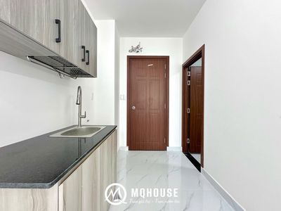 The studio's full of good housing near the commercial university, donated near kcn Tân Bình