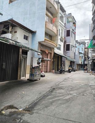 Rent the house near Tạ Uyên, RlT 11-3 x 18 m-2 p 2 w-w-w-w-w-w-W