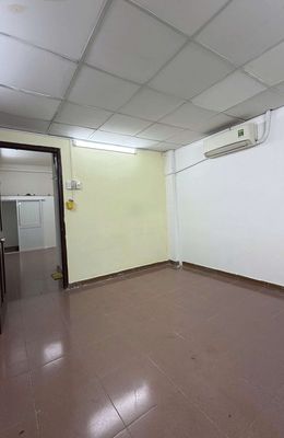 Renting February March Front, District 10, 1 .1 House 1 , 70 meters2, 3 bedroom 3 air air conditioning