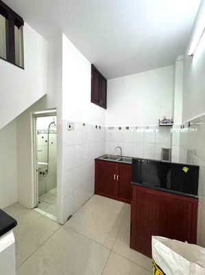 Rent 14th Street A [3*8 ] 1st floor float 2 bedroom 2 toilet 2