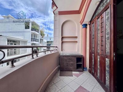 Rent a Balcon Bedroom 4-3 elevator 35 meters right near the University of District 10