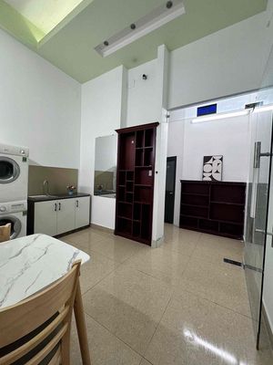 Super 2 bedrooms full of dry-cleaning machines right at the University of thương.